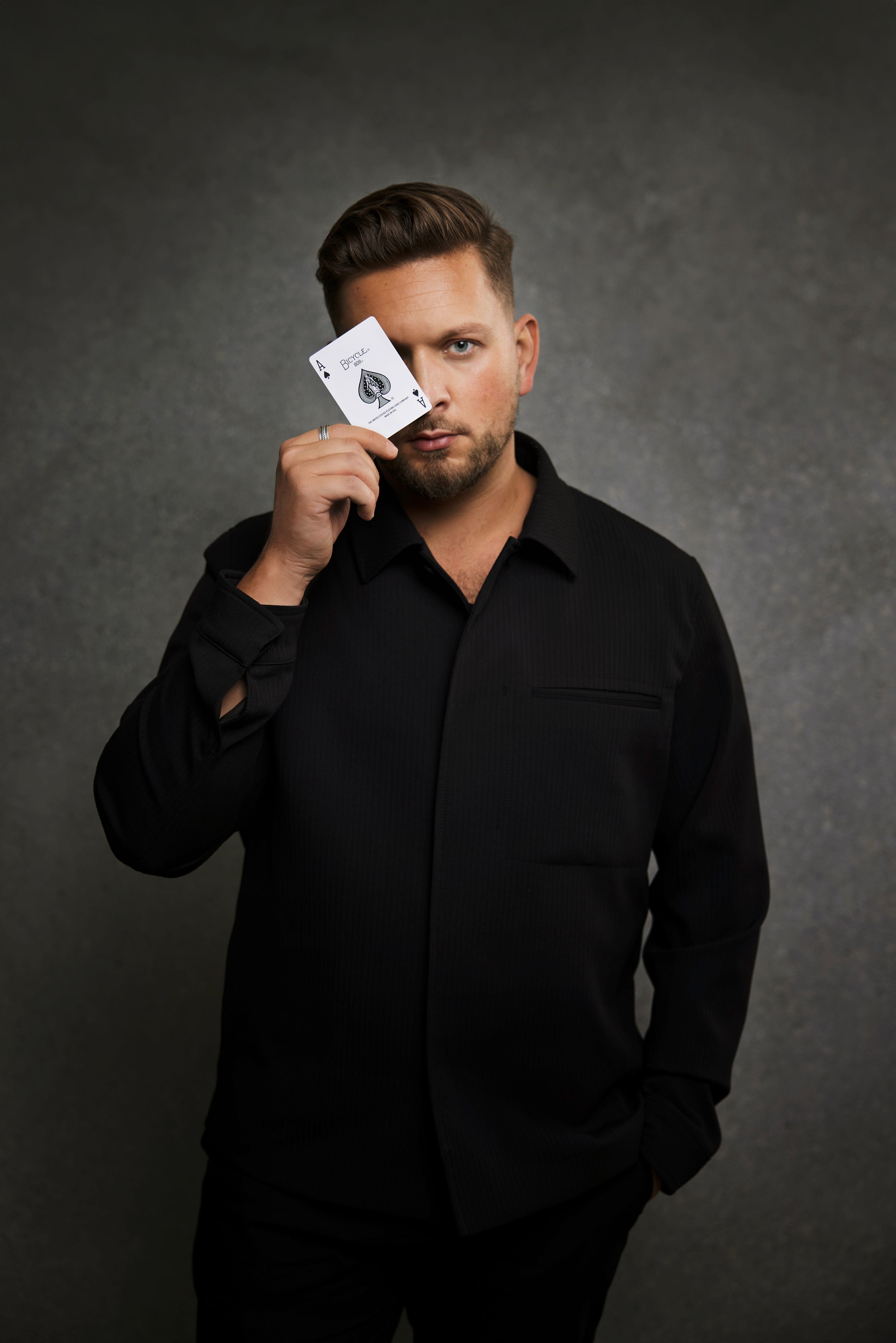 Zauberer Josh Hedera