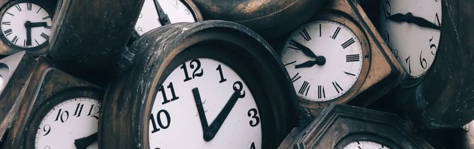 Symbolbild mit Uhren